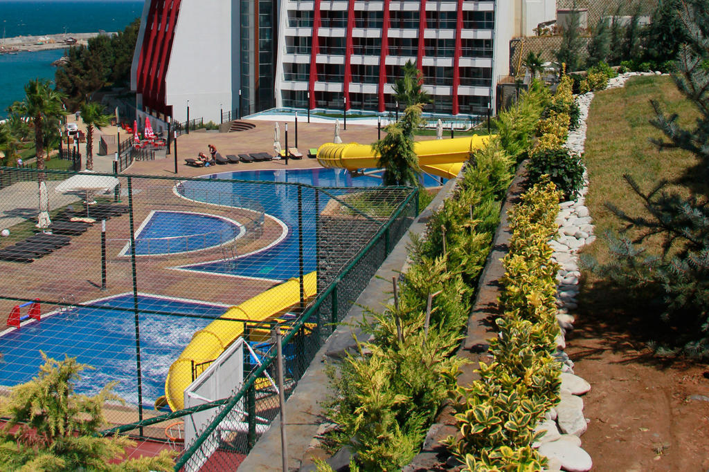 Sky Tower Hotel Akcakoca Convention & Spa Center ภายนอก รูปภาพ