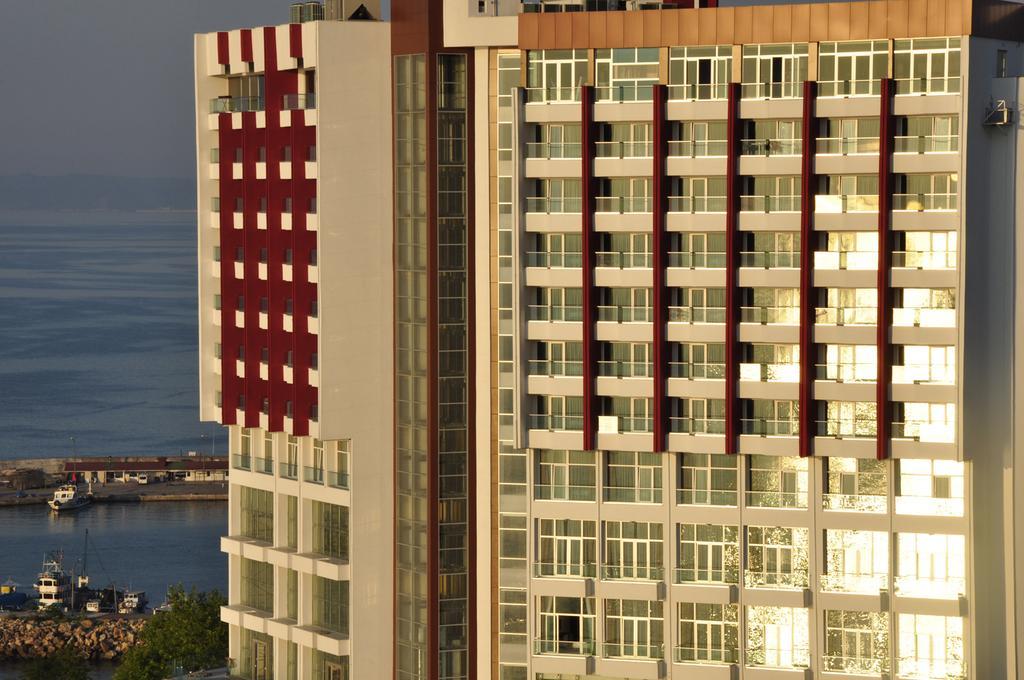 Sky Tower Hotel Akcakoca Convention & Spa Center ภายนอก รูปภาพ