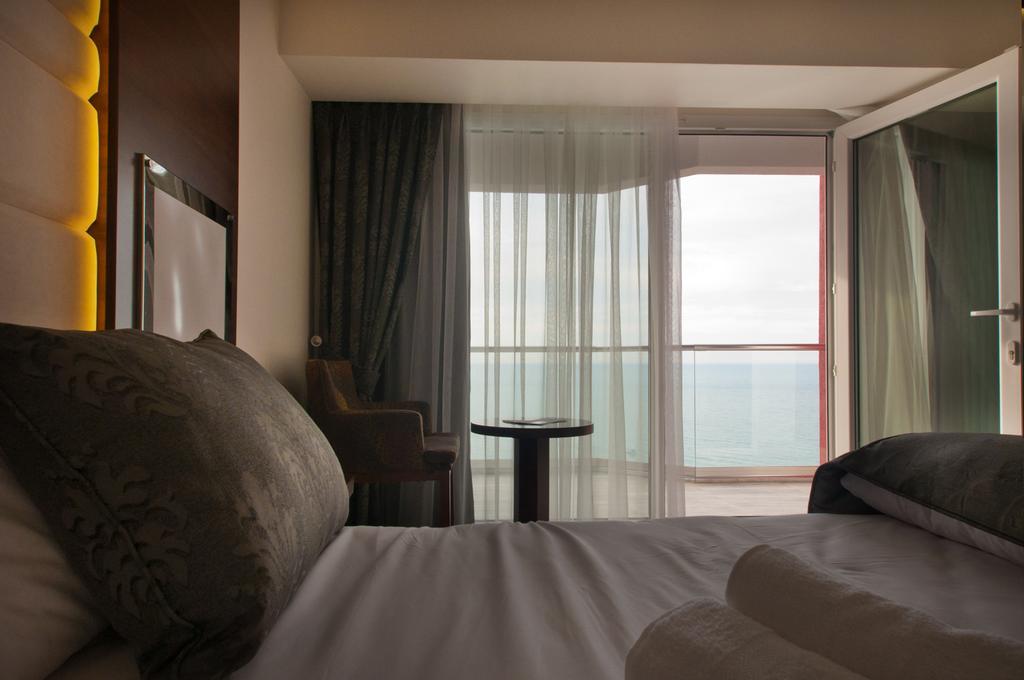 Sky Tower Hotel Akcakoca Convention & Spa Center ภายนอก รูปภาพ